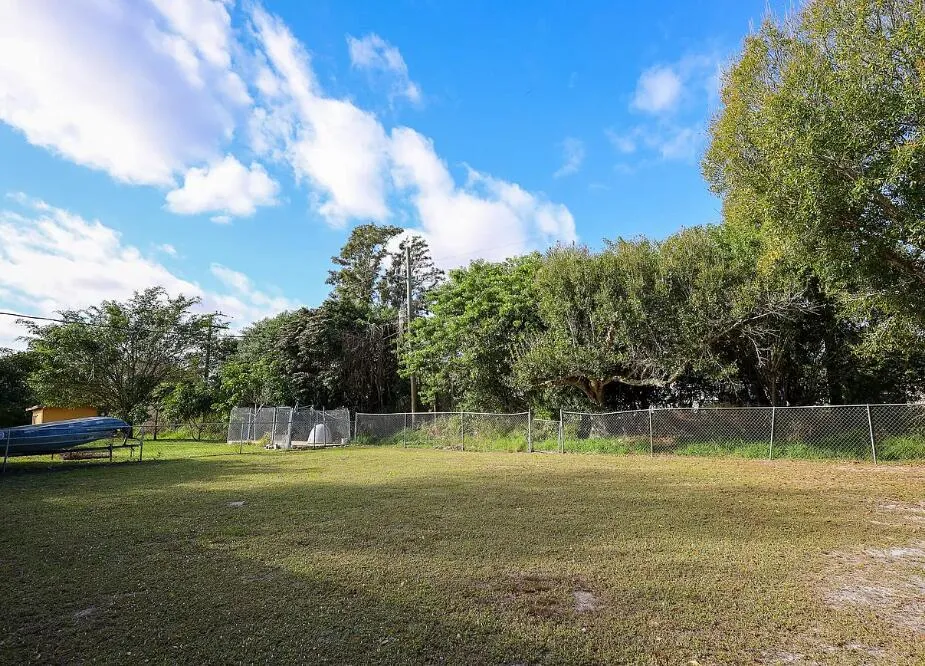 4535 38TH COURT Vero Beach, FL 32967