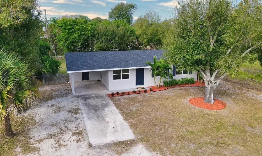 4535 38TH COURT Vero Beach, FL 32967