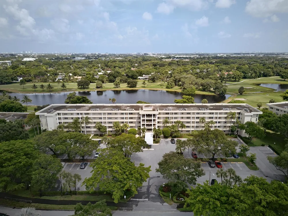 804 CYPRESS BOULEVARD #503 Pompano Beach, FL 33069
