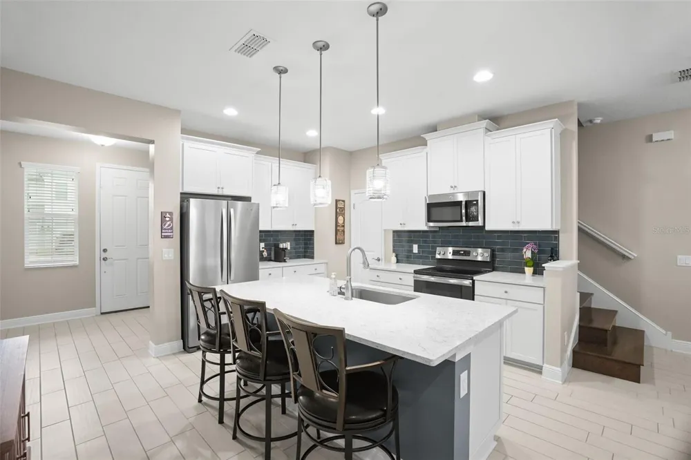 2465 FOGGY CREEK CIRCLE Clearwater, FL 33764
