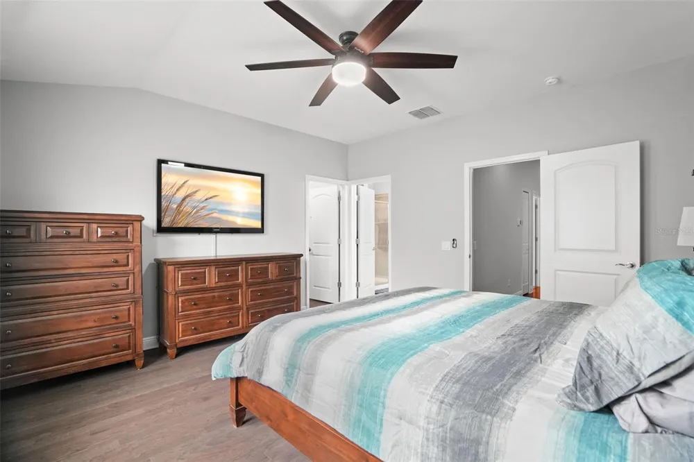 2465 FOGGY CREEK CIRCLE Clearwater, FL 33764