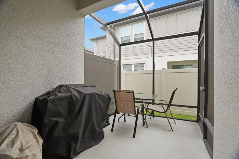 2465 FOGGY CREEK CIRCLE Clearwater, FL 33764