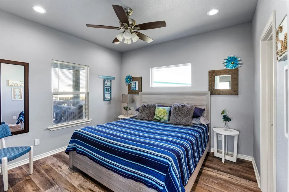 3260 Hidden Gold Crystal Beach, TX 77650