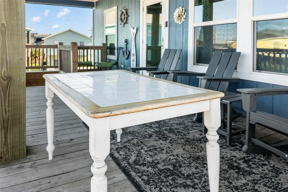 3260 Hidden Gold Crystal Beach, TX 77650