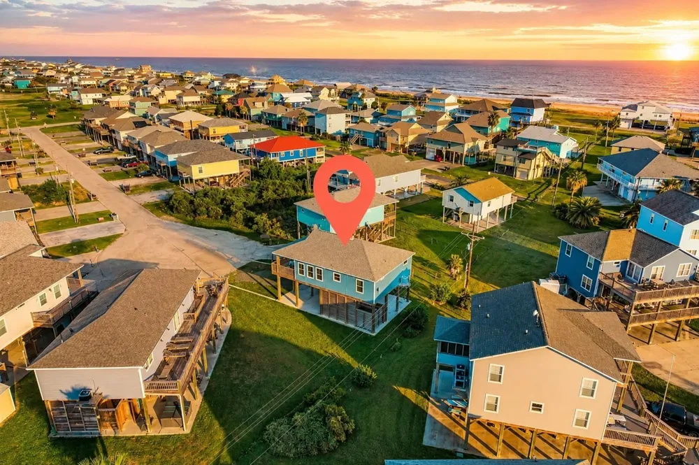 3260 Hidden Gold Crystal Beach, TX 77650