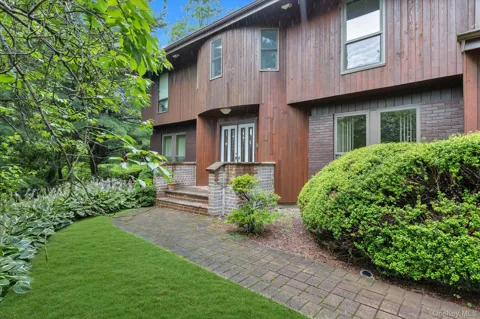 17 Calumet Drive
