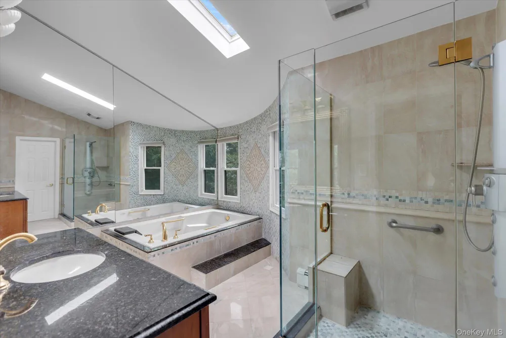 17 Calumet Drive Dix Hills, NY 11746