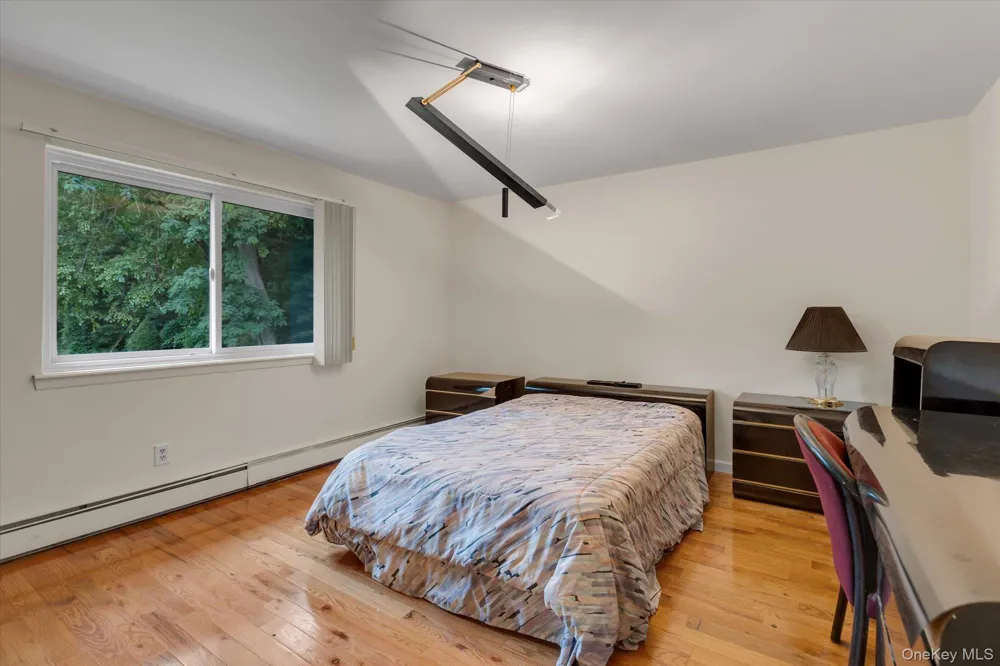 17 Calumet Drive Dix Hills, NY 11746