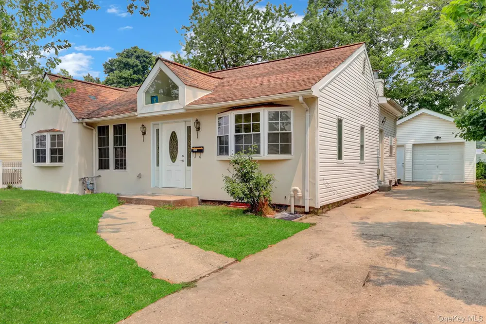 1431 Brooklyn Boulevard Bay Shore, NY 11706