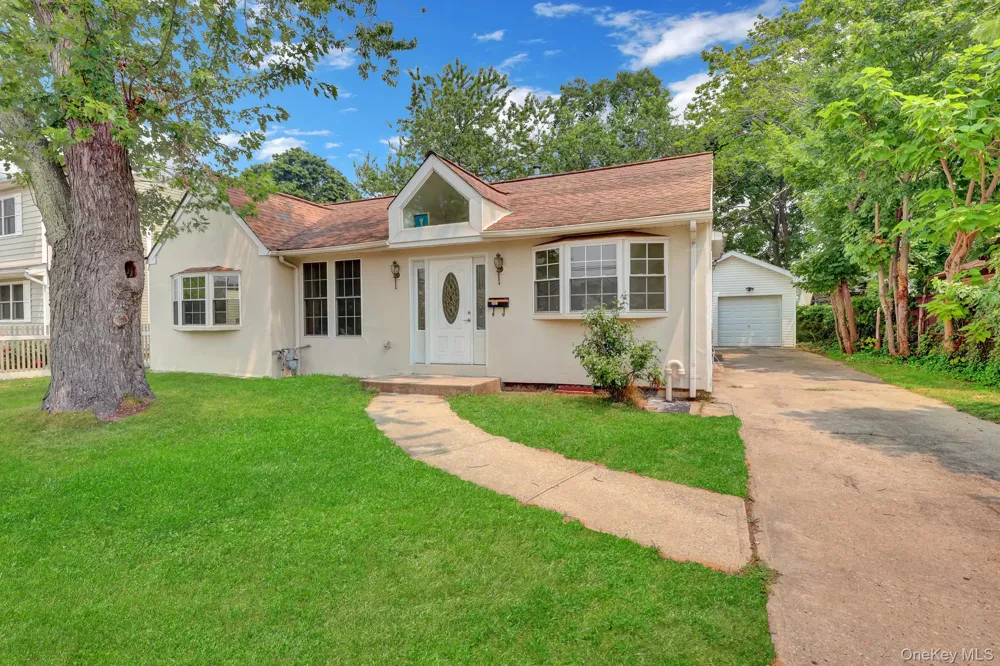 1431 Brooklyn Boulevard Bay Shore, NY 11706
