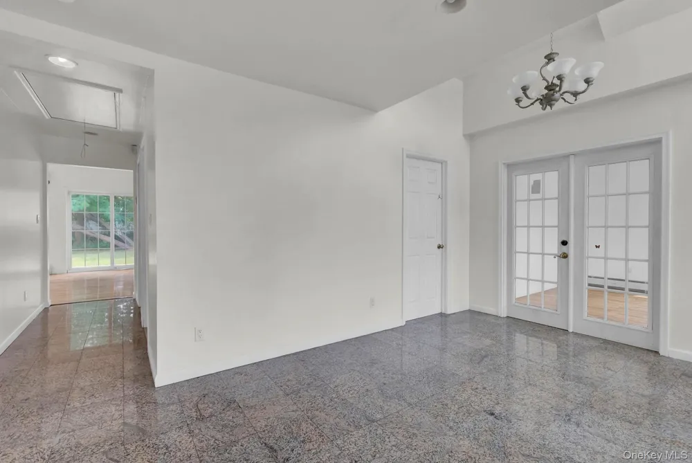 1431 Brooklyn Boulevard Bay Shore, NY 11706
