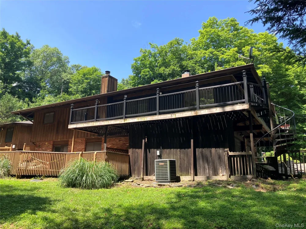 46 Mac Farlane Road Wappingers Falls, NY 12590