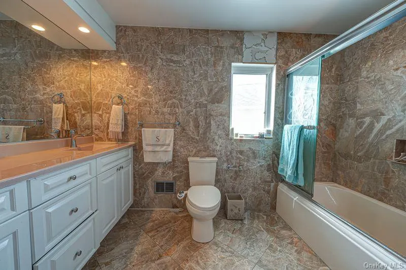 37 Crescent Cove Circle Seaford, NY 11783