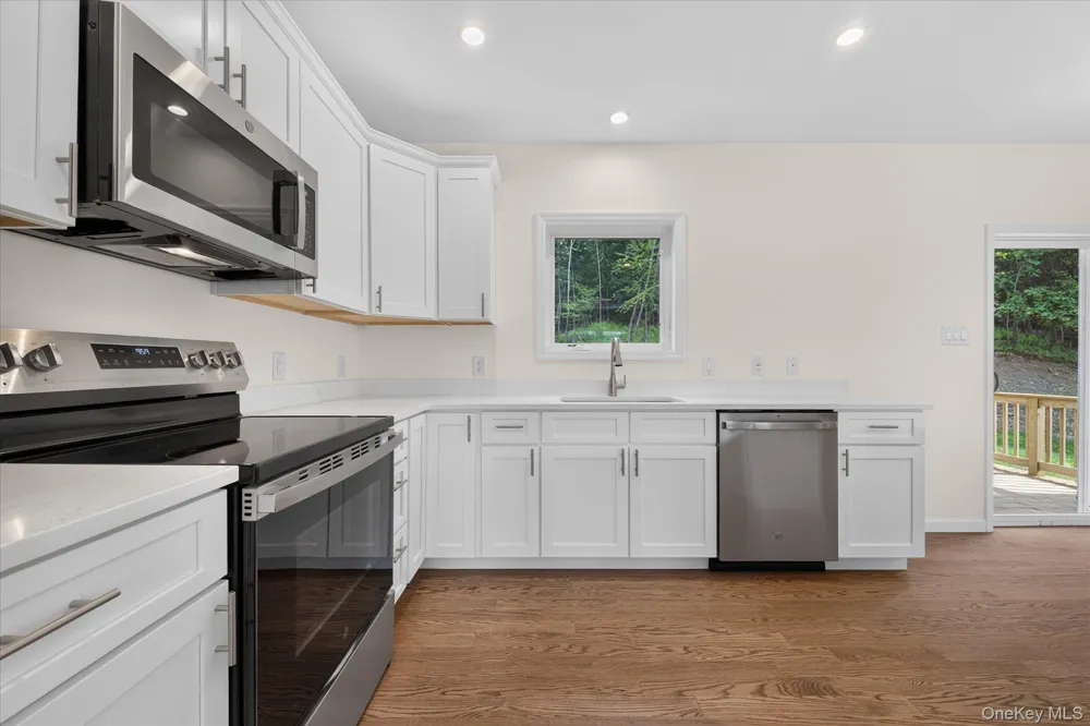 592 Ludingtonville Road Holmes, NY 12531