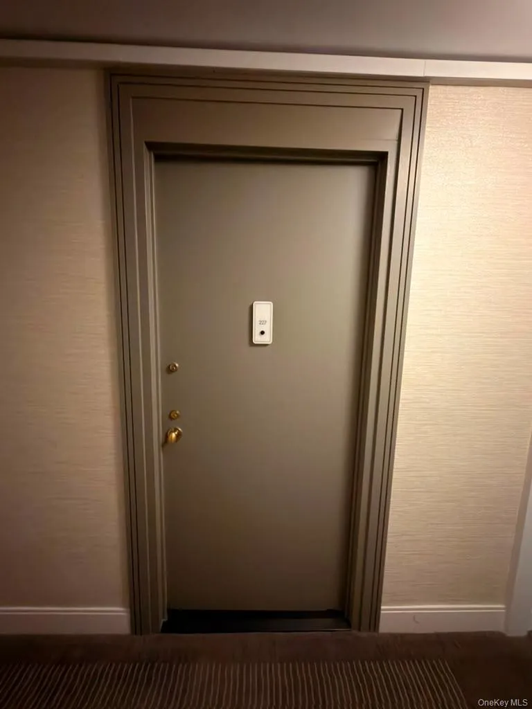 155 W 68th Street #2-27 New York (Manhattan), NY 10023