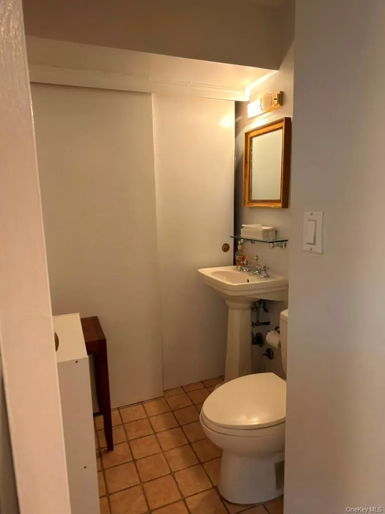 155 W 68th Street #2-27 New York (Manhattan), NY 10023