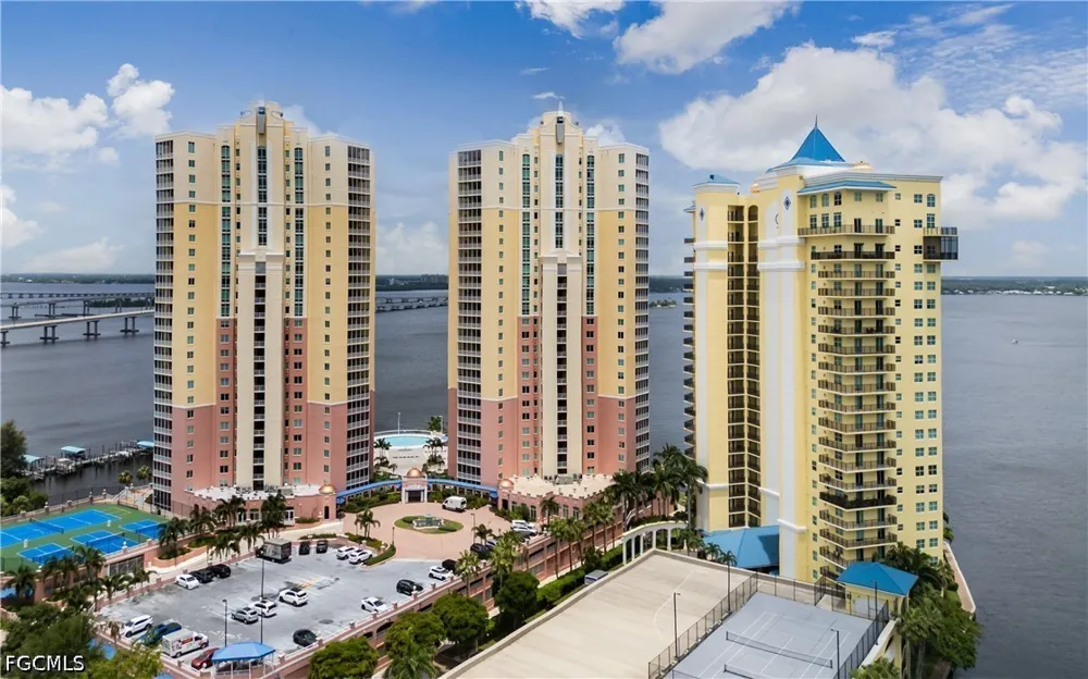 1st Street #704 Fort Myers, FL 33916