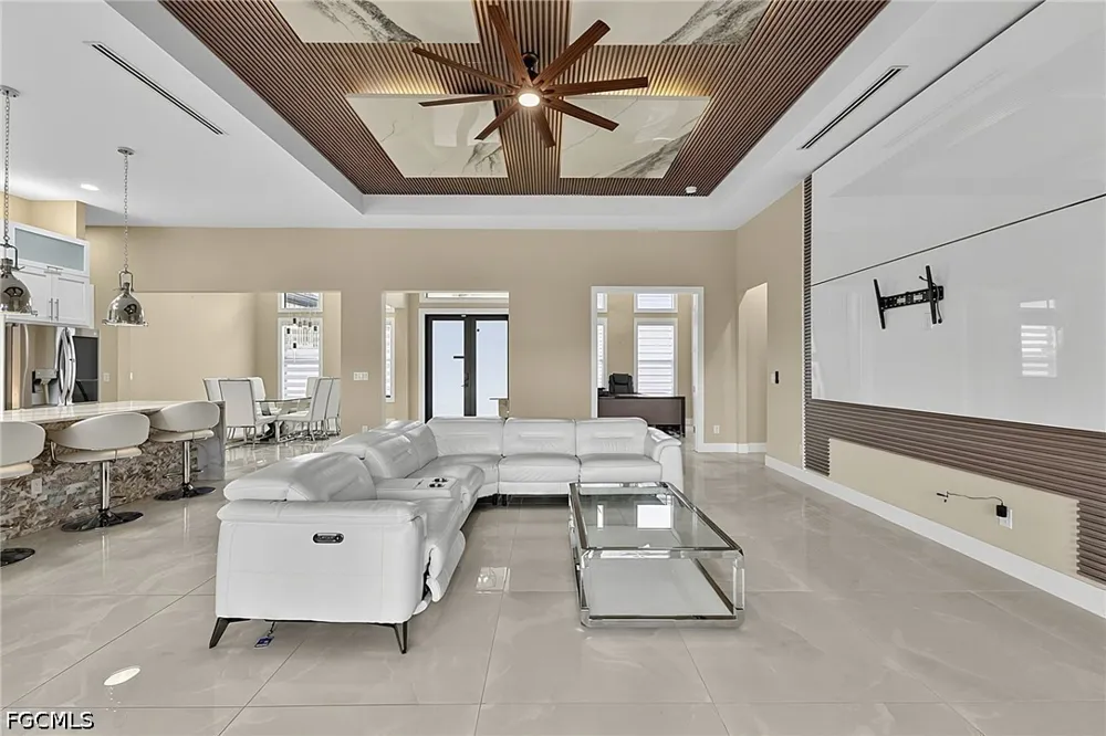 SE 17th Avenue Cape Coral, FL 33990