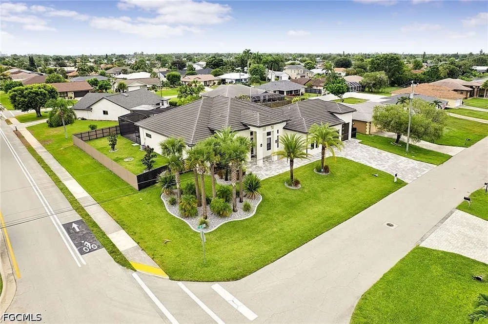 SE 17th Avenue Cape Coral, FL 33990