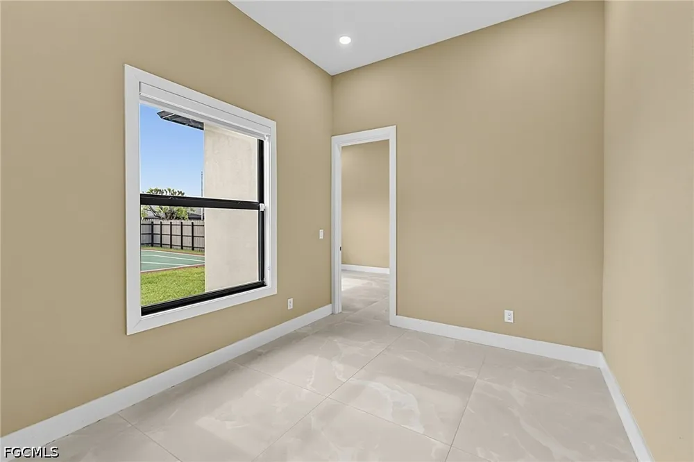 SE 17th Avenue Cape Coral, FL 33990