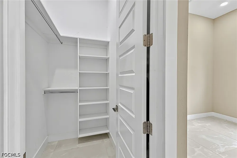 SE 17th Avenue Cape Coral, FL 33990