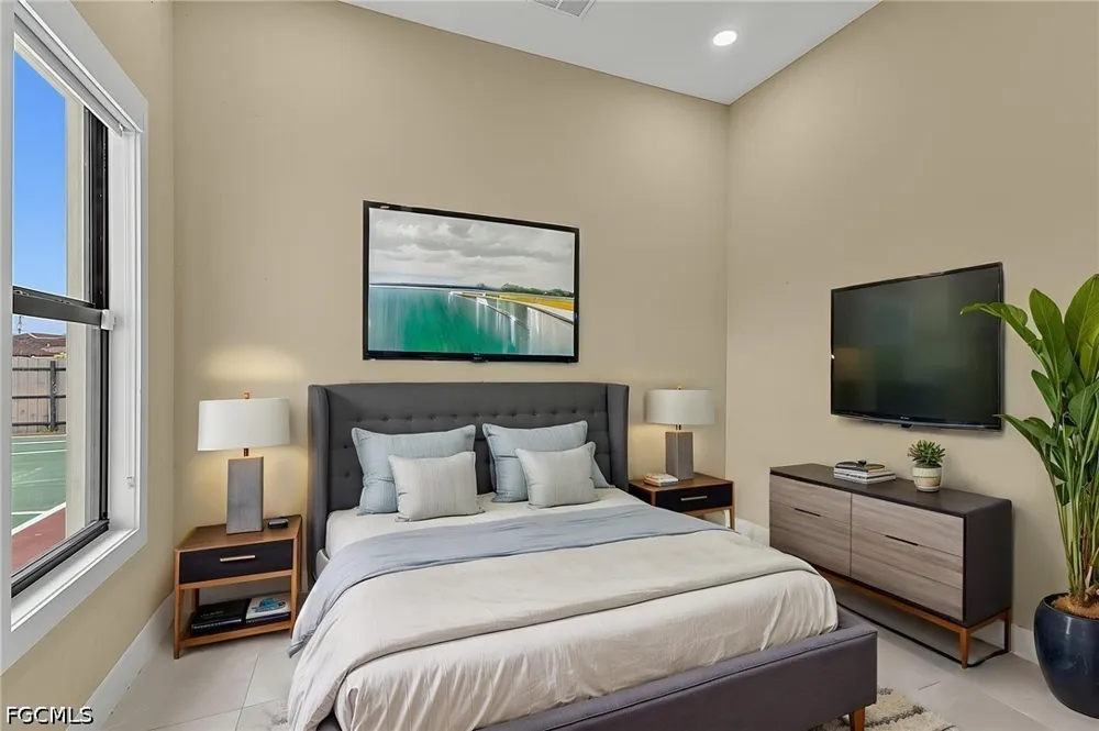SE 17th Avenue Cape Coral, FL 33990