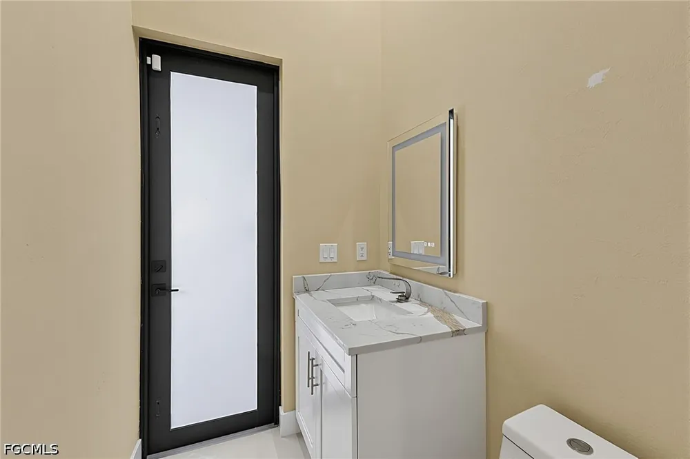 SE 17th Avenue Cape Coral, FL 33990