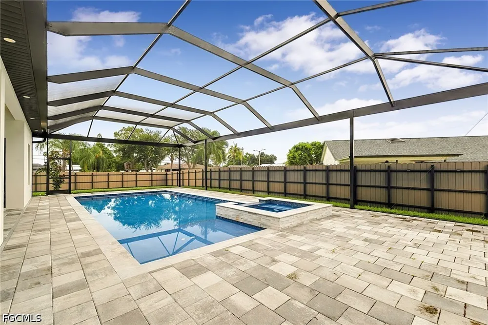 SE 17th Avenue Cape Coral, FL 33990