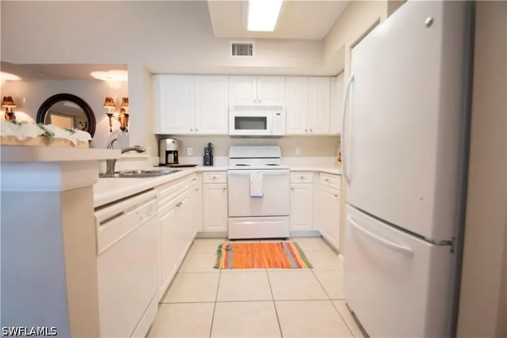 Wildwood Lakes Boulevard #201 Naples, FL 34104
