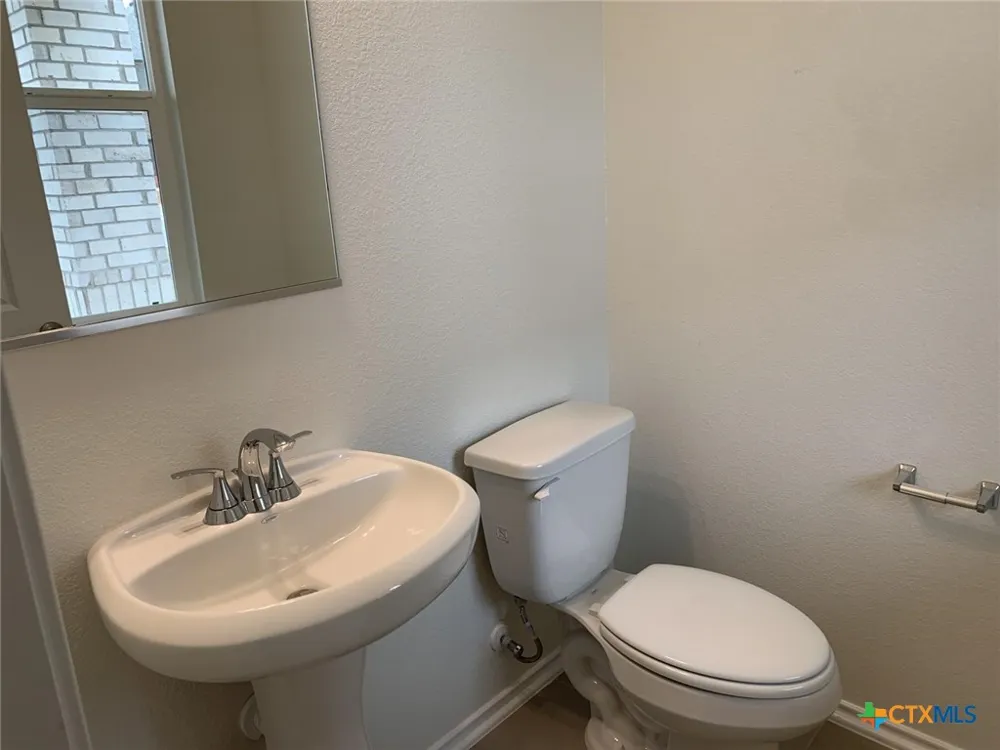 1216 Long Creek Lane Belton, TX 76513