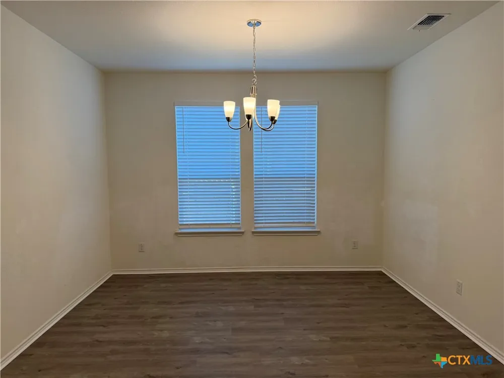 1216 Long Creek Lane Belton, TX 76513