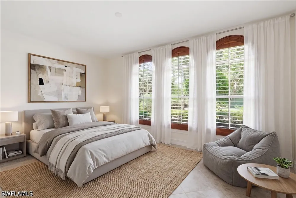 Castillo Court #101 Naples, FL 34109