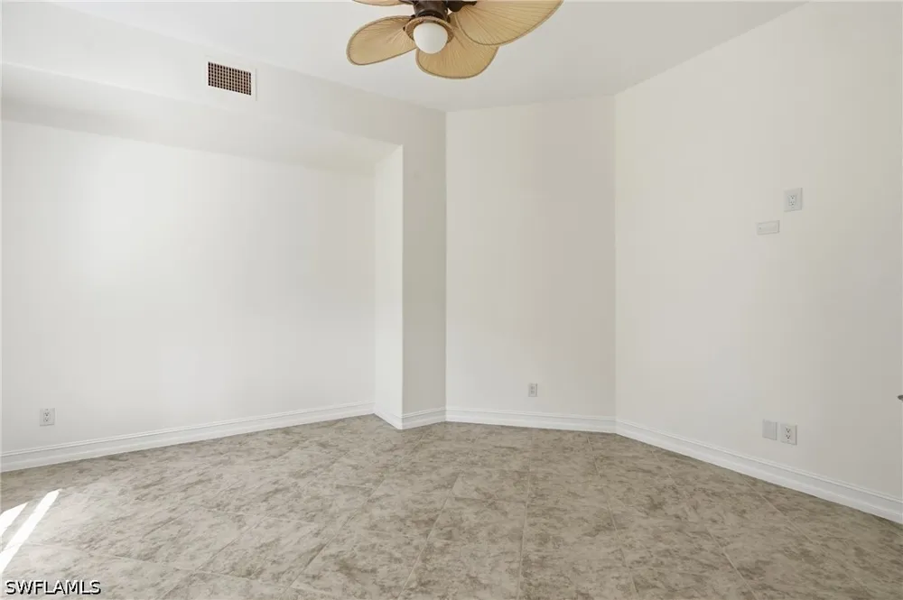 Castillo Court #101 Naples, FL 34109