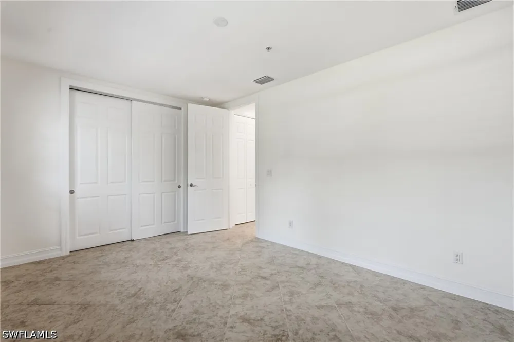 Castillo Court #101 Naples, FL 34109