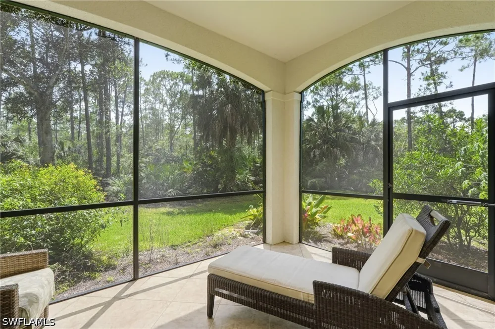 Castillo Court #101 Naples, FL 34109