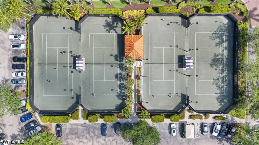 Castillo Court #101 Naples, FL 34109