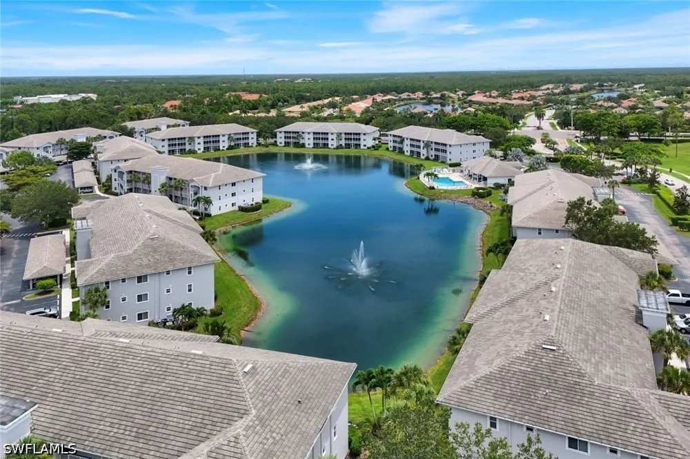 Great Heron Way #201 Naples, FL 34104