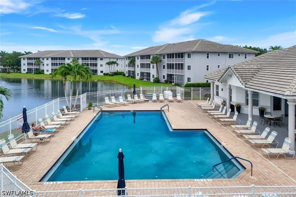 Great Heron Way #201 Naples, FL 34104