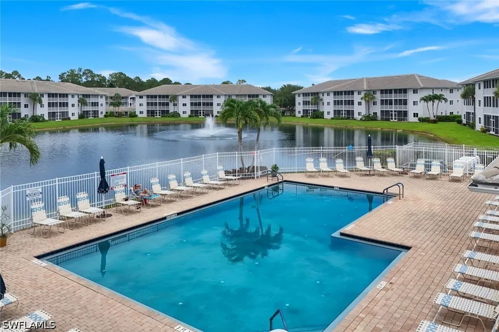 Great Heron Way #201 Naples, FL 34104