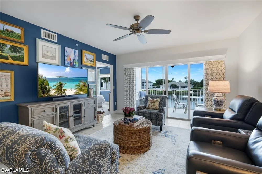 Great Heron Way #201 Naples, FL 34104