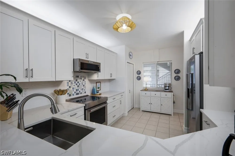 Great Heron Way #201 Naples, FL 34104