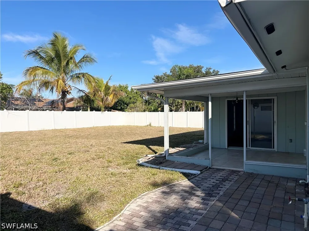 SE 20th Avenue Cape Coral, FL 33990