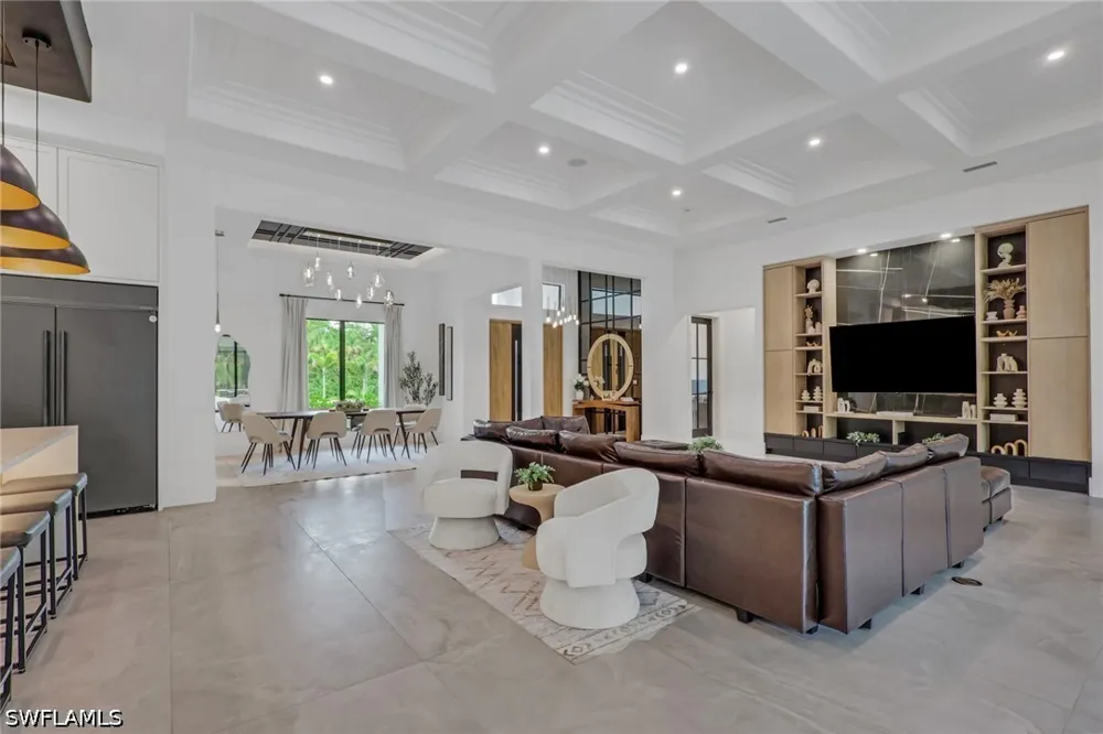 19th Street SW Naples, FL 34117