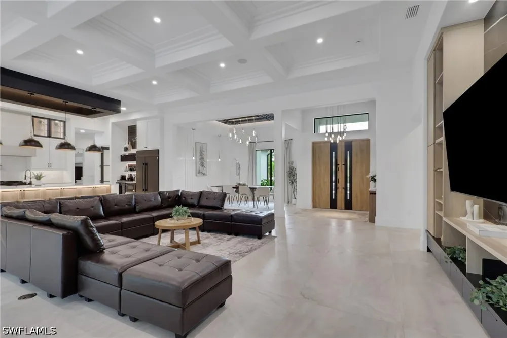 19th Street SW Naples, FL 34117