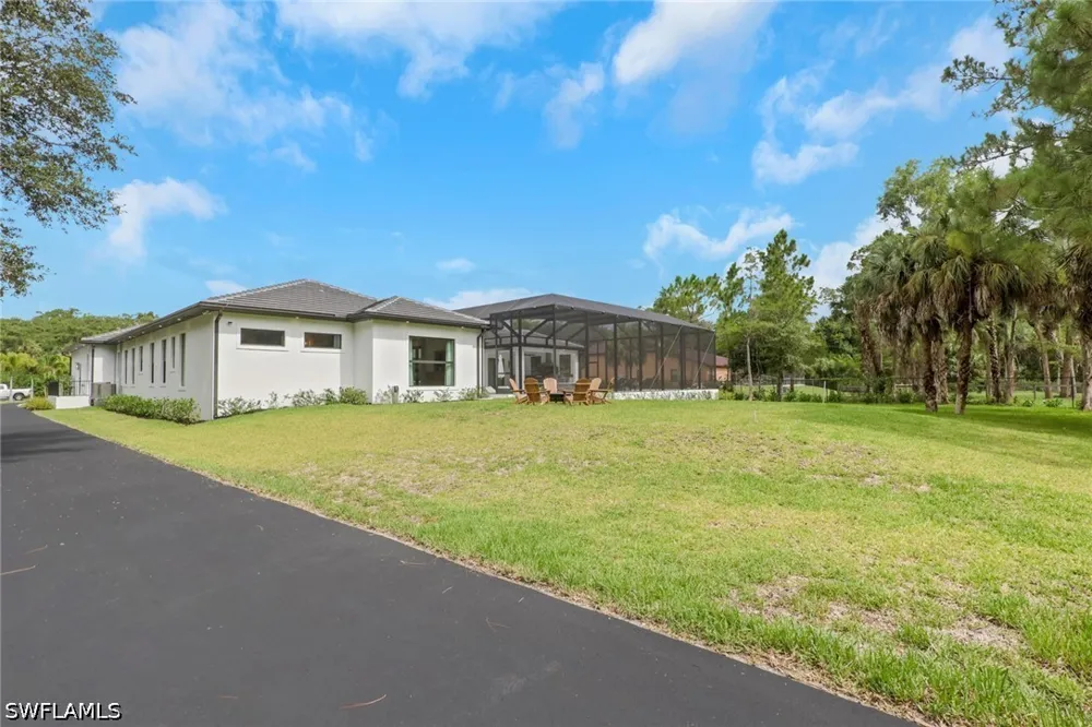 19th Street SW Naples, FL 34117