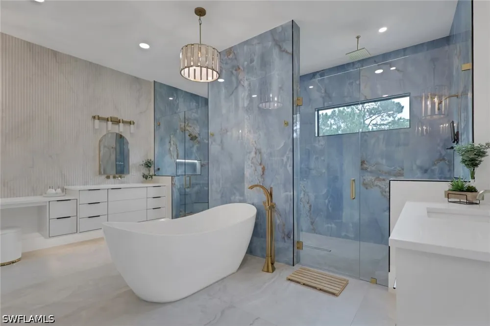 19th Street SW Naples, FL 34117