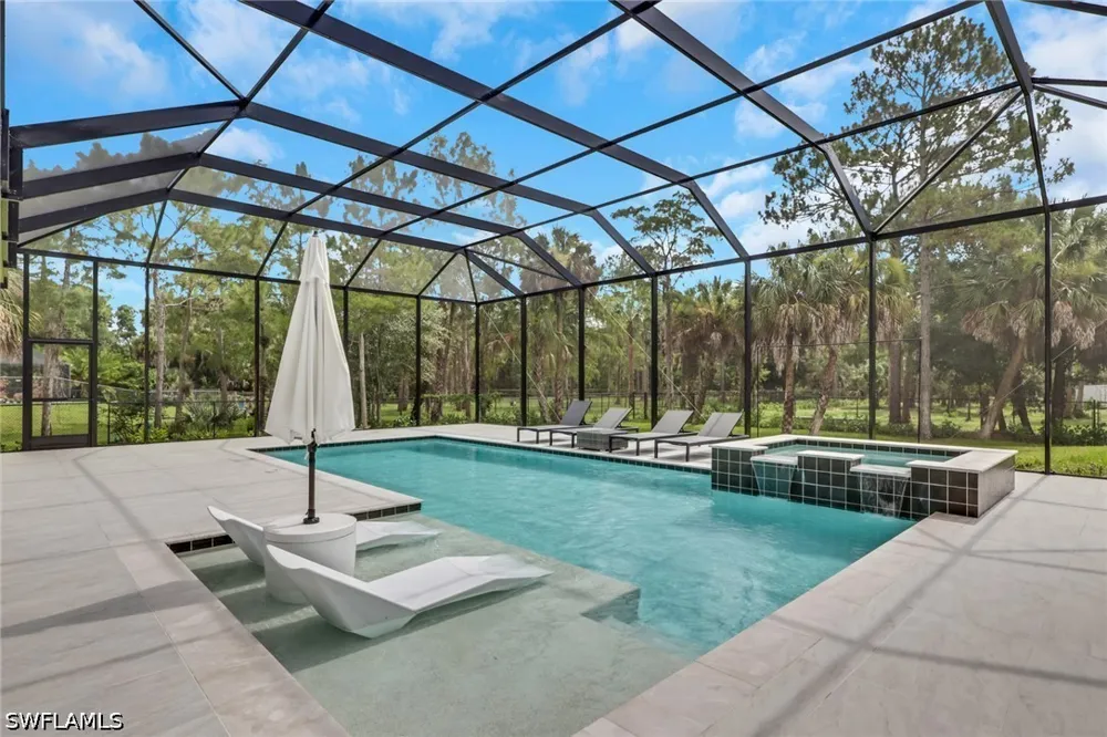 19th Street SW Naples, FL 34117