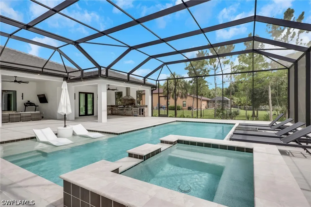 19th Street SW Naples, FL 34117