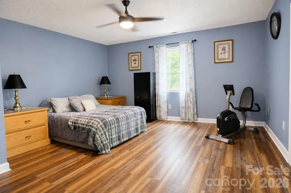 47 Caribou Lane Burnsville, NC 28714