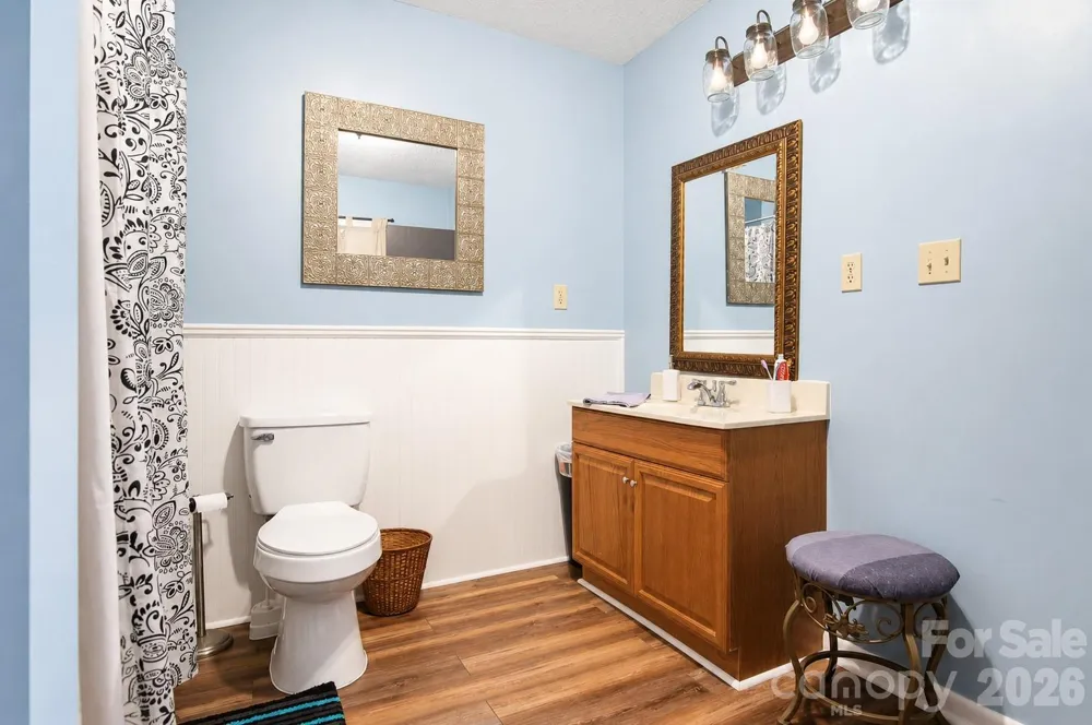 47 Caribou Lane Burnsville, NC 28714